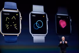 Anh cấm mang Apple Watch vào họp nội các vì sợ nghe trộm
