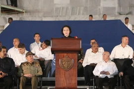 Chủ tịch Quốc hội phát biểu tại lễ tưởng niệm Fidel Castro