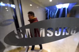 Logo của hãng Samsung tại trụ sở ở thủ đô Seoul ngày 29/11. (Nguồn: AFP/TTXVN) 