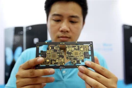 Thực trạng thiếu hụt nguồn nhân lực trong lĩnh vực bán dẫn là khó khăn lớn của ngành công nghiệp bán dẫn. (Ảnh: Anh Tuấn/TTXVN)