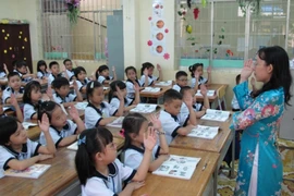 Các giáo viên tâm lý sẽ giúp học sinh "gỡ rối". (Ảnh minh họa: TTXVN)