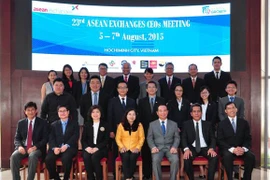 Tổng Giám đốc các Sở Giao dịch Chứng khoán ASEAN dự Hội nghị lần thứ 23. (Ảnh: Hoàng Hải/Vietnam+)