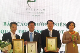 Hội đồng bình chọn đã chọn ra 3 Báo cáo thường niên có nội dung quản trị tốt nhất. (Ảnh: Hoàng Hải/Vietnam+)