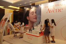 Dược mỹ phẩm Eau Thermale Avène đáp ứng các nhu cầu chăm sóc các vấn đề về da khác nhau. (Ảnh: PV/Vietnam+)