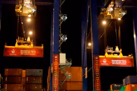 Tân Cảng Sài Gòn tiên phong ứng dụng phần mềm quản lý container TOPOVN