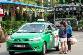 Người tiêu dùng Việt Nam đang phải chịu thiệt hại không nhỏ từ mức cước vận tải quá cao. (Ảnh: Hoàng Hải/Vietnam+)