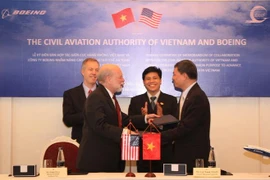 Boeing cam kết hỗ trợ năng lực không gian của Việt Nam