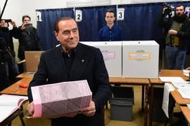 Cựu Thủ tướng Italy S. Berlusconi được phép trở lại chính trường. (Nguồn: AFP/TTXVN) 