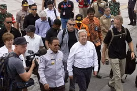 Ông Guterres tại khu vực bị thiên tai ở Indonesia. (Nguồn: Rpp)