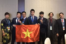 Đoàn Việt Nam tham dự cuộc thi Olympic Thiên văn học và Vật lý thiên văn quốc tế. (Nguồn: Báo Nhân dân)