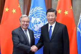 Tổng Thư ký Liên hợp quốc (LHQ) Antonio Guterres và Chủ tịch Trung Quốc Tập Cận Bình tại Diễn đàn châu Á Bác Ngao 2018. (Nguồn: THX/TTXVN)