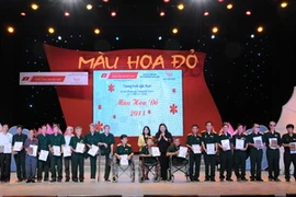 Đêm nghệ thuật “Màu hoa đỏ” tri ân người có công