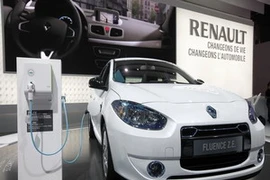 Mẫu xe điện Fluence ZE của Renault. (Nguồn: Reuters)