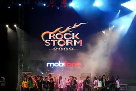 Với những đóng góp lớn cho nền âm nhạc Việt Nam nói chung, nhạc rock Việt nói riêng, Rock Storm xứng đáng được đề cử Cống hiến 2013. 