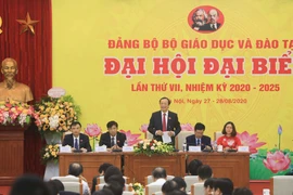 Đoàn Chủ tịch điều hành đại hội. (Ảnh: Thanh Tùng/TTXVN)