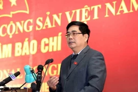 Đồng chí Cao Đức Phát, Ủy viên Trung ương Đảng, Bộ trưởng Bộ Nông nghiệp và Phát triển Nông thôn trả lời phỏng vấn các cơ quan báo chí sáng 24/1. (Nguồn: TTXVN)