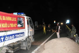 Hiện trường vụ tai nạn. (Ảnh: Công Thử/TTXVN)