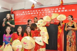 Tiết mục văn nghệ “Việt Nam đất nước tôi. (Ảnh: Xuân Tuấn-Đức Nam/Vietnam+)