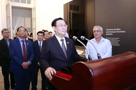 Chủ tịch Quốc hội Vương Đình Huệ phát biểu tại Trung tâm Fidel Castro Ruz. (Ảnh: Doãn Tấn/TTXVN)