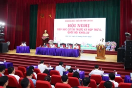 Quang cảnh buổi tiếp xúc cử tri. (Ảnh: Quốc Khánh/TTXVN)