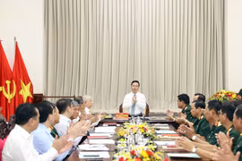 Chủ tịch nước Võ Văn Thưởng làm việc với Bộ Tư lệnh Quân khu 9. (Ảnh: Thống Nhất/TTXVN)