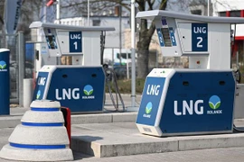 Một trạm bơm khí đốt tự nhiên hóa lỏng tại Dortmund, Đức. (Ảnh: AFP/TTXVN)