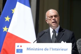 Bộ trưởng Nội vụ Pháp Bernard Cazeneuve. (Ảnh: AFP/TTXVN)