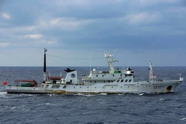 Một tàu hải giám Trung Quốc tuần tra gần vùng đảo tranh chấp trên biển Hoa Đông. (Nguồn: AFP/ TTXVN)