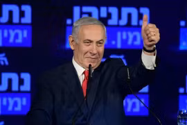Thủ tướng Israel đồng thời là lãnh đạo đảng Likud Benjamin Netanyahu trong chiến dịch vận động tranh cử tại Ramat Gan, gần Tel Aviv, ngày 4/3/2019. (Ảnh: THX/TTXVN)