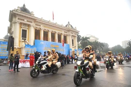Cảnh sát giao thông Công an Hà Nội ra quân đảm bảo trật tự an toàn giao thông. (Ảnh: Việt Hùng/Vietnam+)