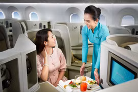 Khách đi hạng thương gia sẽ được phục vụ tiêu chuẩn chất lượng dịch vụ 4 sao của Vietnam Airlines. (Ảnh: Minh Ngọc)