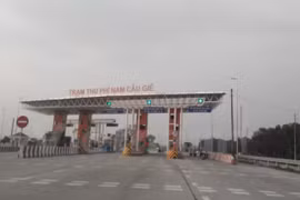 Trạm thu phí Nam Cầu Giẽ của dự án BOT Quốc lộ 1 qua Hà Nam. (Ảnh: Việt Hùng/Vietnam+)