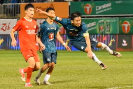 Hoàng Anh Gia Lai (áo xanh) thua Thể Công Viettel ngay trên sân nhà. (Nguồn: CLB Hoàng Anh Gia Lai)