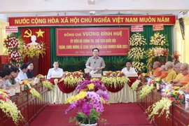Quan tâm, chăm lo đời sống đồng bào dân tộc thiểu số, tôn giáo