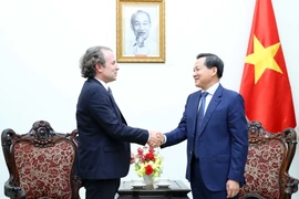 Phó Thủ tướng Lê Minh Khái tiếp Giám đốc điều hành Tập đoàn Rosen Partner LLC, Hoa Kỳ