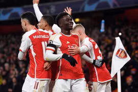 Arsenal hiên ngang vào vòng 1/8 Champions League. (Nguồn: Getty Images)