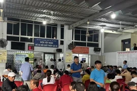 Quá tải các điểm đổi giấy phép lái xe tại Thành phố Hồ Chí Minh