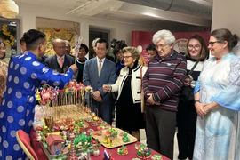 Dấu ấn văn hóa Việt trong trái tim bạn bè Pháp và bà con Kiều bào