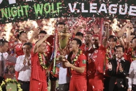 Đội vô địch V-League 2023-24 sẽ được nhận bao nhiêu tiền thưởng?