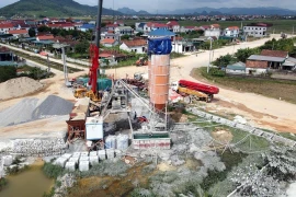 Quảng Bình: Giải quyết ô nhiễm do trạm trộn bêtông ximăng ở Quảng Sơn