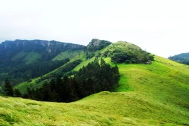 Sri Lanka giải cứu khoảng 180 sinh viên mắc kẹt trên dãy núi Hanthana