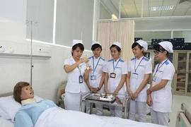 Hơn 100 điều dưỡng viên Việt Nam được cấp pháp làm việc tại Đức