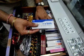 Thuốc kháng sinh được bày bán tại một hiệu thuốc ở Mumbai, Ấn Độ. (Nguồn: AFP/TTXVN)