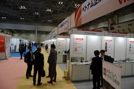 Gian trưng bày, giới thiệu sản phẩm của doanh nghiệp Việt Nam và các nước trong Triển lãm sáng tạo giá trị mới năm 2018 tại Tokyo, Nhật Bản. (Ảnh: Thành Hữu/Vietnam+)