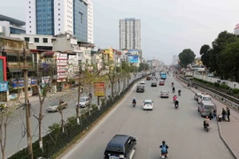 Giao thông trên tuyến đường Giáp Bát. (Ảnh: Thành Đạt/TTXVN)