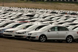 Ôtô của Tập đoàn Volkswagen và Audi tại một bãi đỗ xe ở Michigan, Mỹ. (Nguồn: AFP/TTXVN)