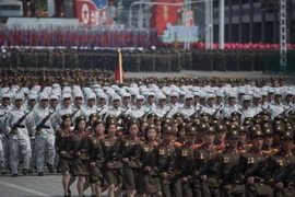 Binh sỹ Triều Tiên tham gia lễ diễu binh nhân kỷ niệm 105 năm ngày sinh Lãnh tụ Kim Nhật Thành ở Bình Nhưỡng, ngày 15/4/2017. (Nguồn: AFP/TTXVN)