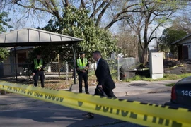 Cảnh sát điều tra tại hiện trường vụ nổ gần phố Galindo, Texas, Mỹ ngày 12/3. (Nguồn: AFP/TTXVN)