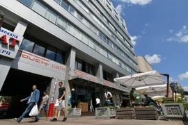 Tòa nhà nơi đặt văn phòng của hãng thông tấn Nga RIA Novosti ở Kiev, Ukraine. (Nguồn: AFP/TTXVN)