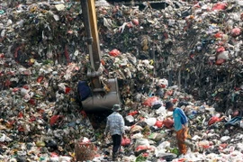  Rác thải nhựa tại Depok, Indonesia. (Nguồn: EPA/TTXVN)